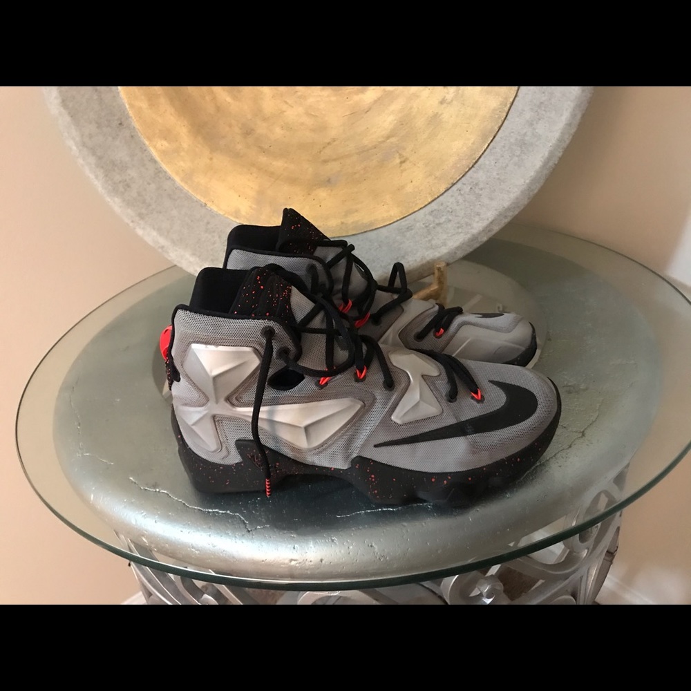 Men Lebron sneakers